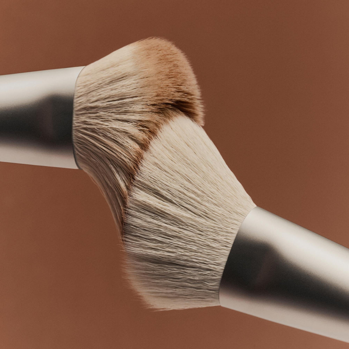 the-bronzer-brush-g5 Bronzer_Brush-1.jpg