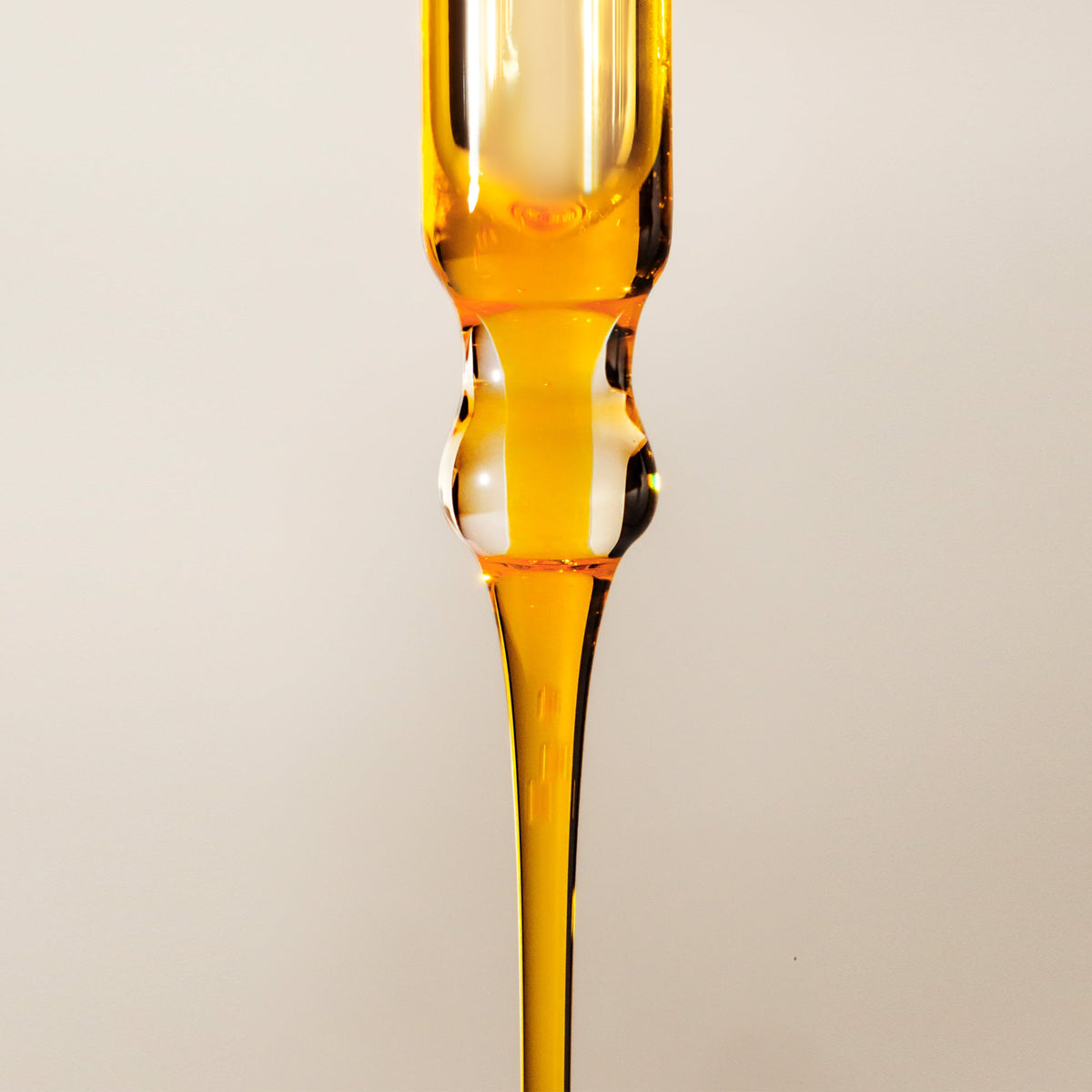heavenly-sixteen-all-in-one-face-oil-e4 H16-Close-Ups.jpg