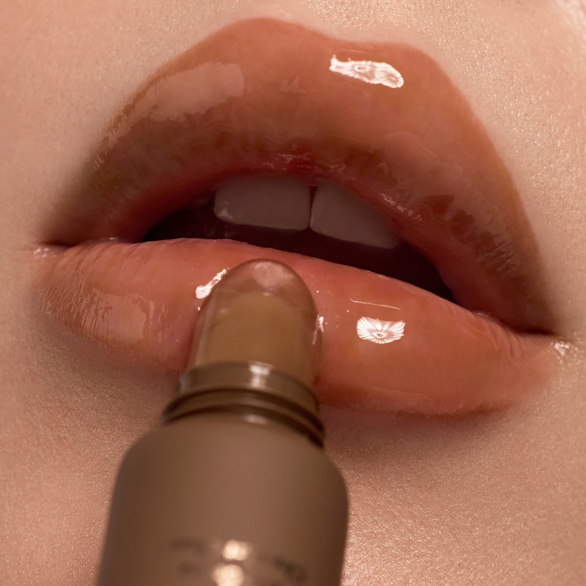 lip-butter-balm-hot-cocoa-k6 LBB-Hot-Cocoa-2025-Lip.jpg