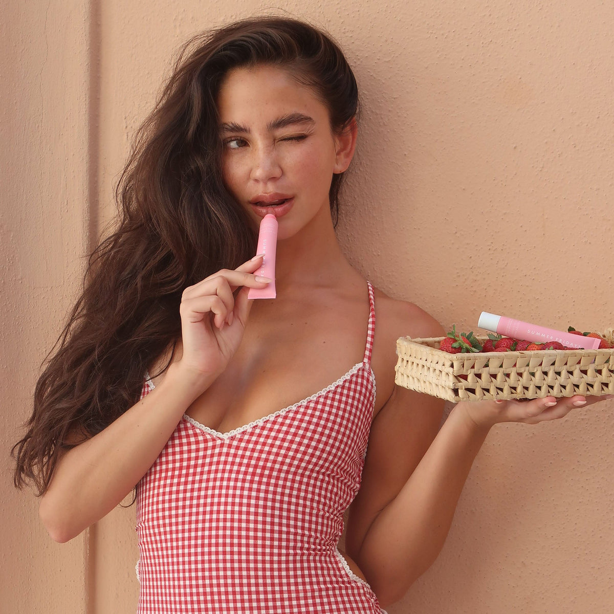 lip-butter-balm-strawberry-soft-serve-e2 LBBStrawberrySoftServe-Cristina.jpg